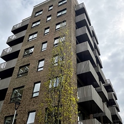 Balco’s bespoke Levitate balconies at Joseph Lancaster Nursery, London