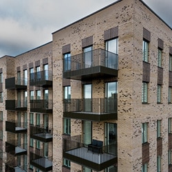 Balco’s bespoke Levitate 46 bespoke Levitate balconies for Lovell Homes in Southwark