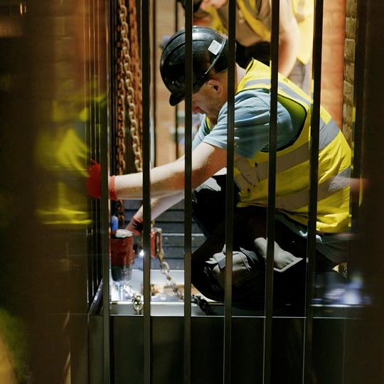 Night-time lifts and teamwork – how Balco kept the Lightbody Street project on track.