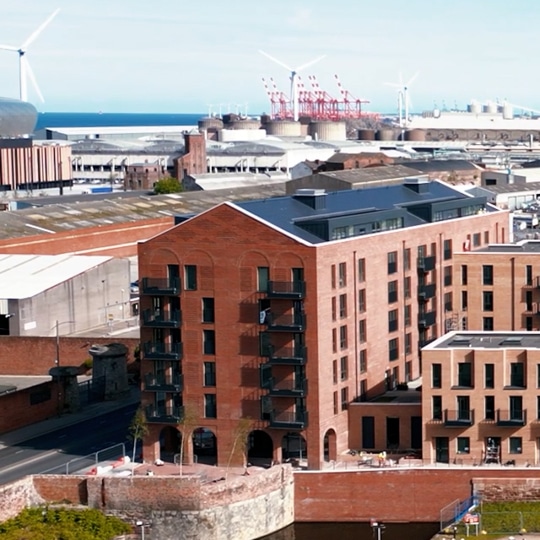 Night-time lifts and teamwork – how Balco kept the Lightbody Street project on track.