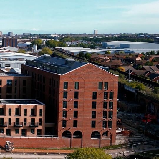 Night-time lifts and teamwork – how Balco kept the Lightbody Street project on track.